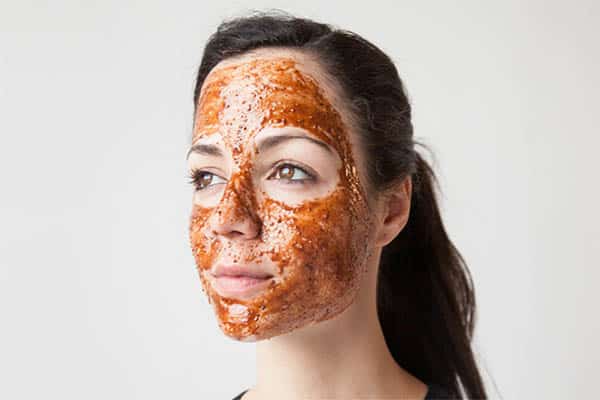Mask with Honey and Cinnamon
